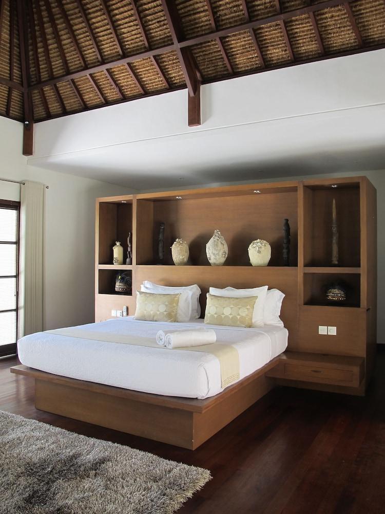 Nyaman Villas Seminyak  Exterior photo